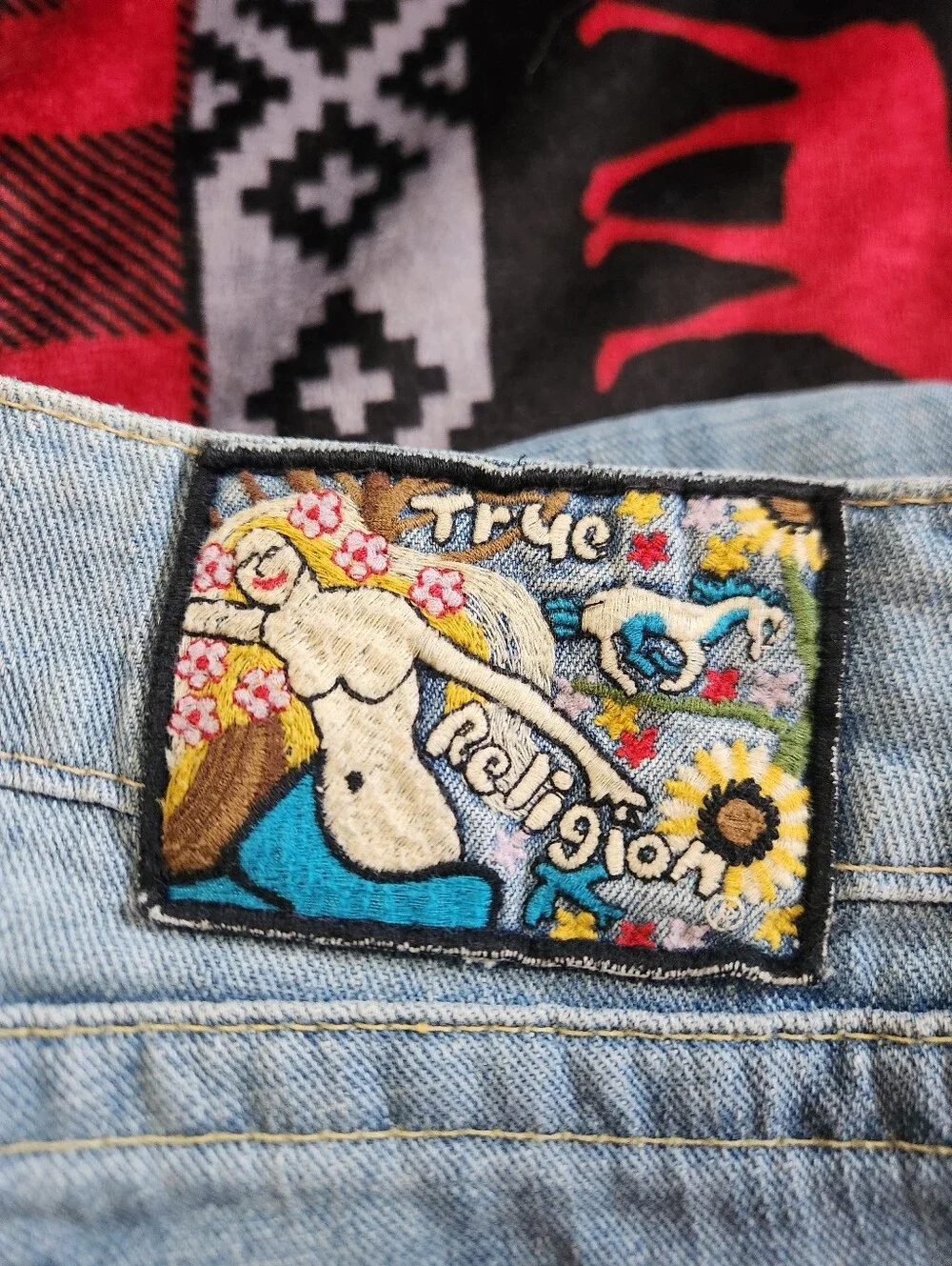 Ultra RARE True Religion Y2K Caroline Flare Jeans Rare Mermaid Patch Size 26 - Picture 9 of 10
